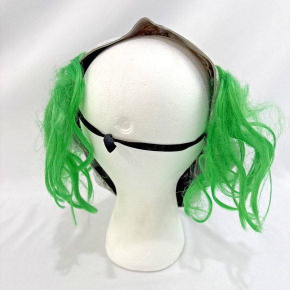 The Last Laugh Scary Laughing Clown Mask with Green Hair Halloween Party Prop - Picture 3 of 5